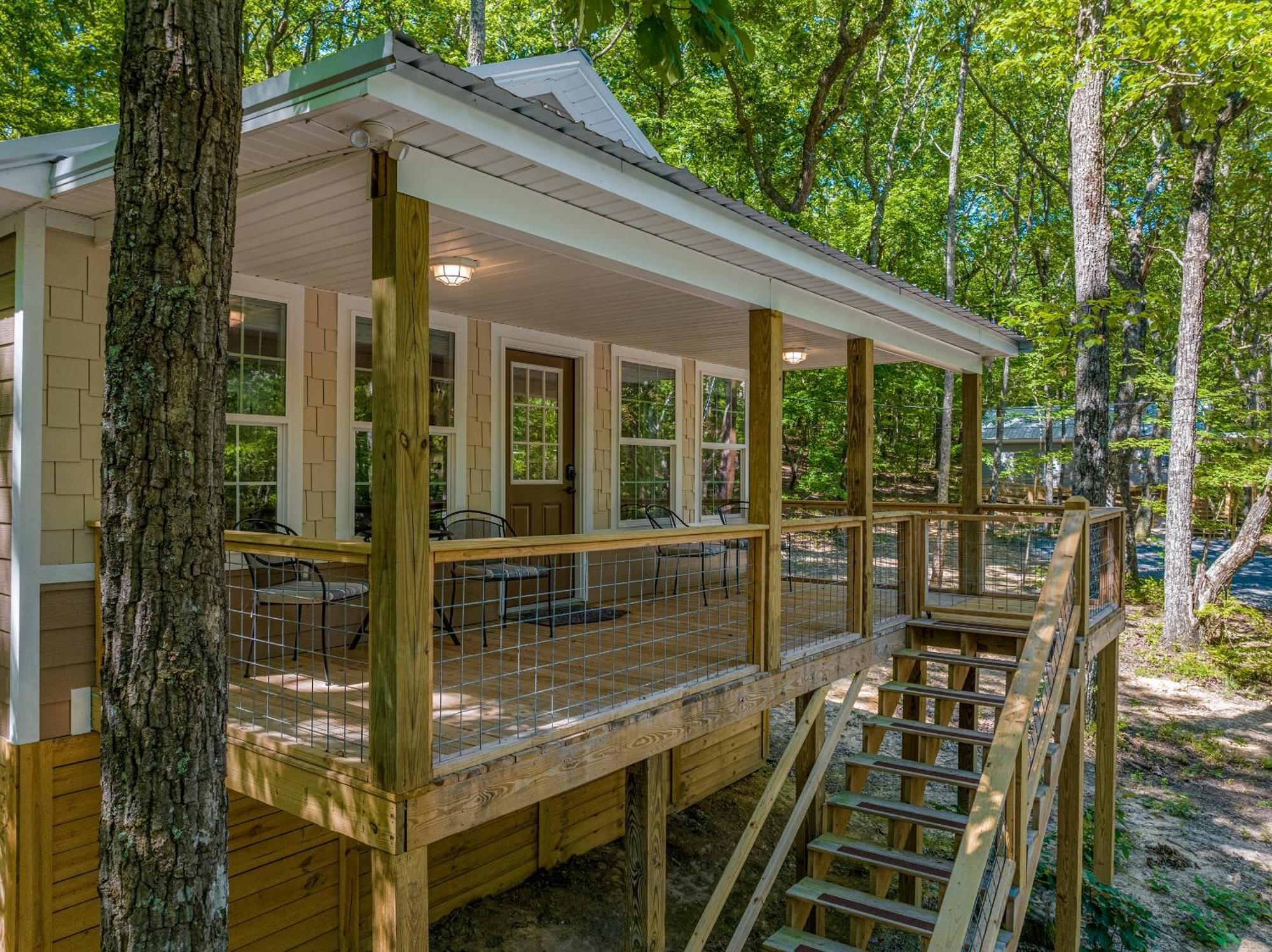 Coyote Cabin At Woodland Retreat At Desoto Beside Desoto State Park Fort Payne Exterior photo